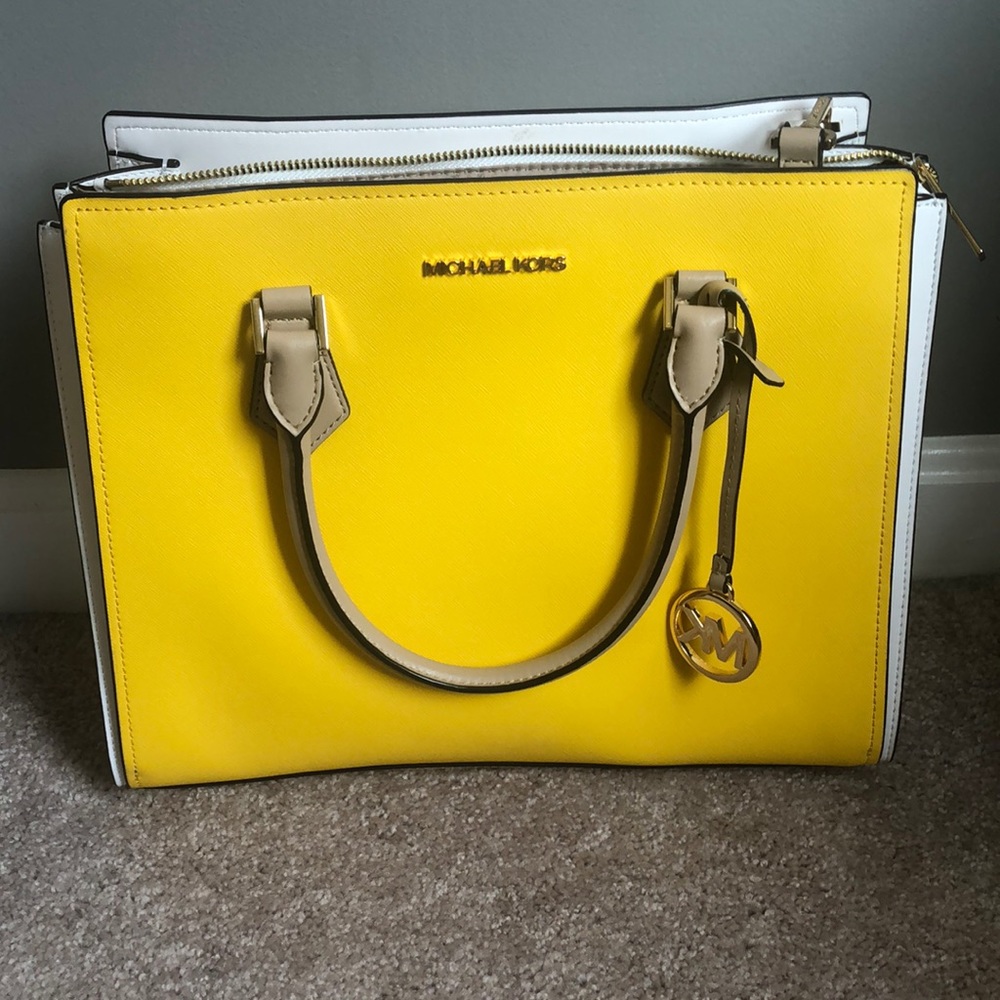 Michael Kors Tote